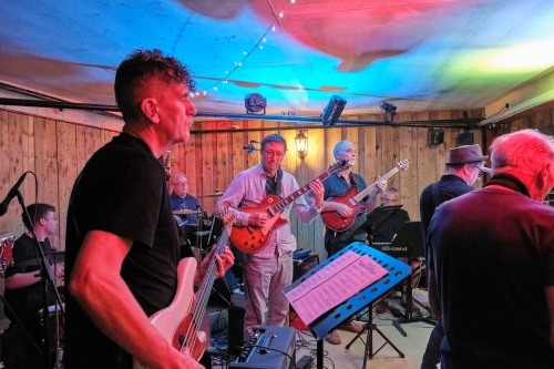 Musical night fundraises more than £4,000 for holistic centre