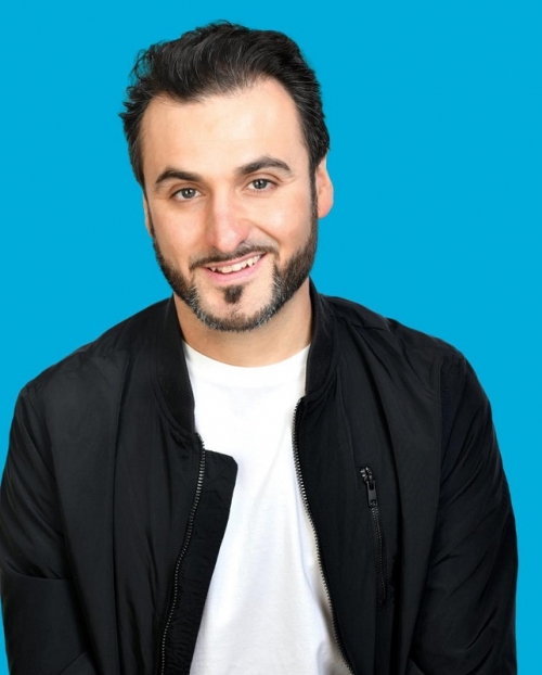 Award Winning Comedian Back on Home Soil